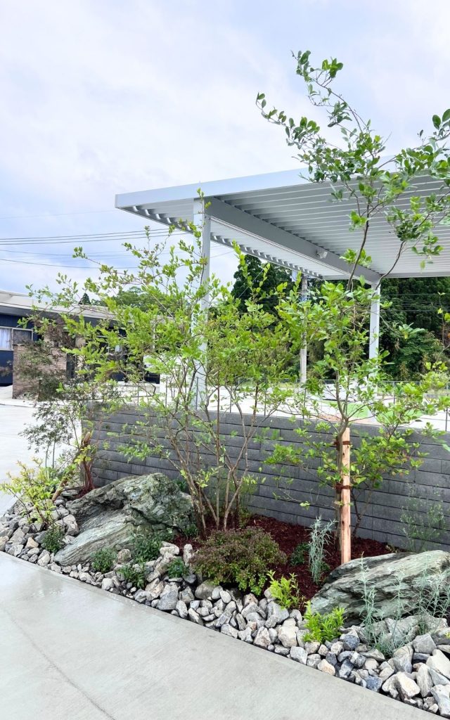 Kブロック工業鹿児島営業所移転植栽